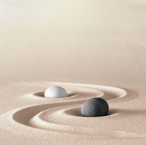 Matrixen für Entspannung und Klarheit, Steine im Sand